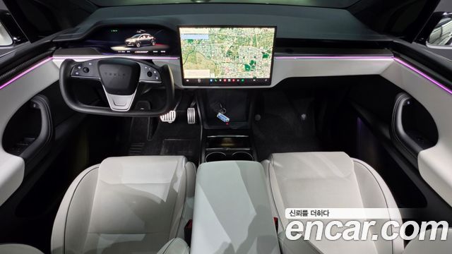 Tesla Model X — interior