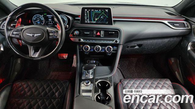 Genesis G70 — interior