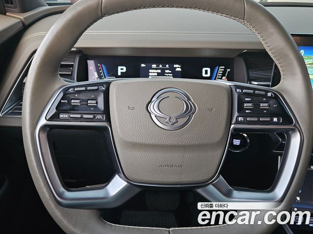 KG Mobility Torres — interior