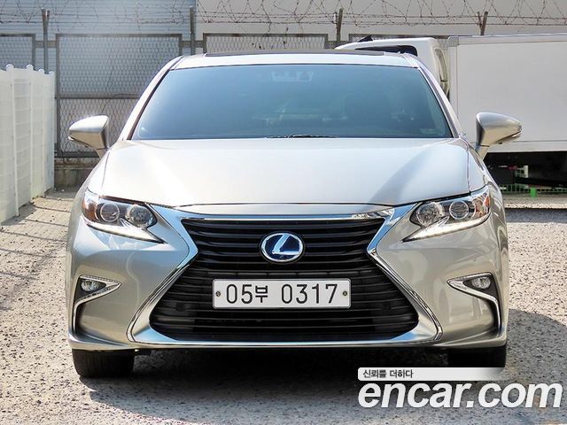 Lexus ES — exterior