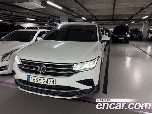 Volkswagen Tiguan — exterior