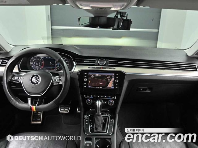 Volkswagen Arteon — interior