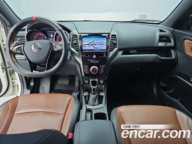 KG Mobility Tivoli — interior