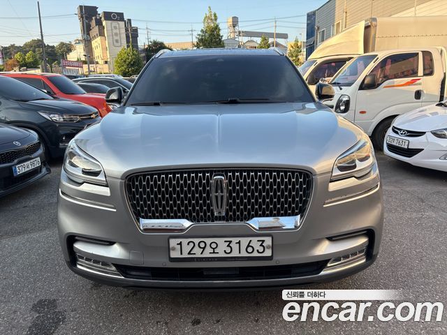 Lincoln Aviator — exterior