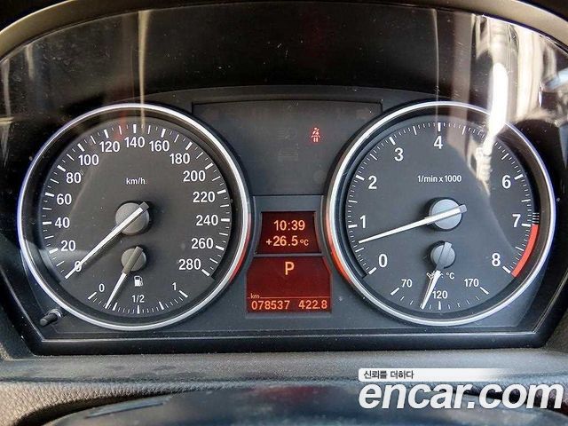 BMW 3 Series — interior