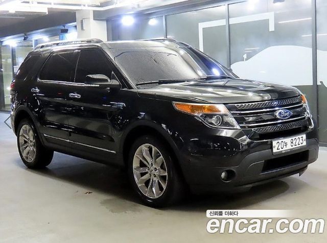 Ford Explorer — exterior