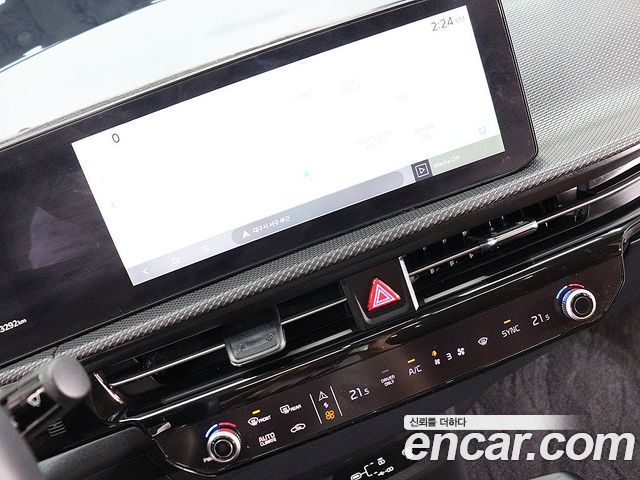 Kia EV6 — interior