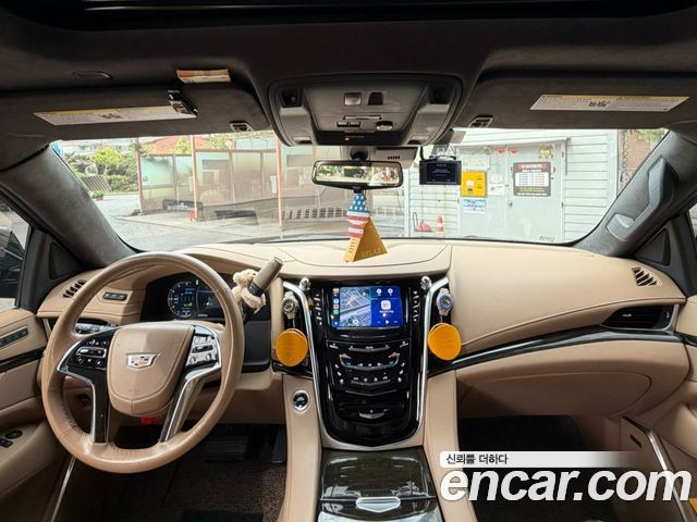 Cadillac Escalade — interior