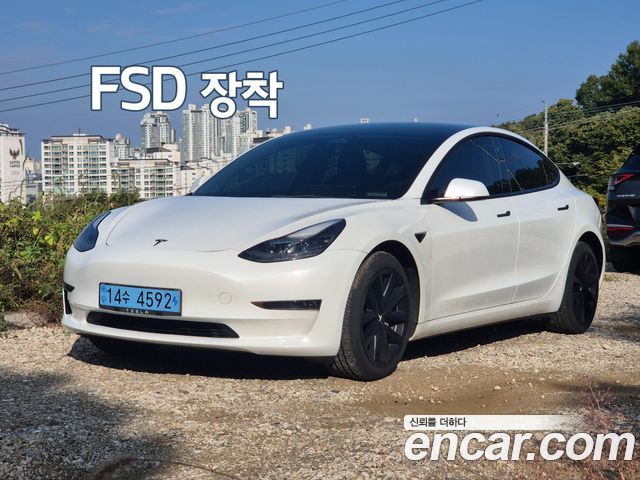 Tesla Model 3 — exterior