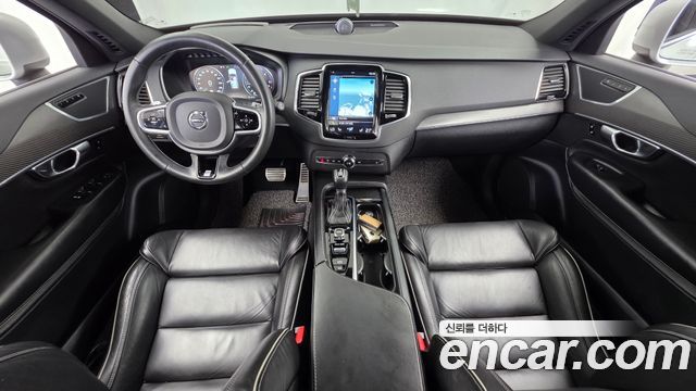 Volvo XC90 — interior