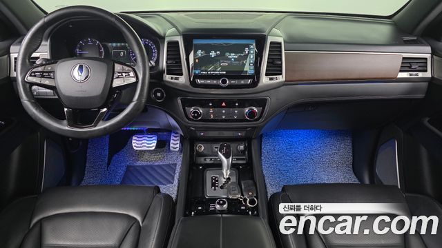 KG Mobility Rexton — interior