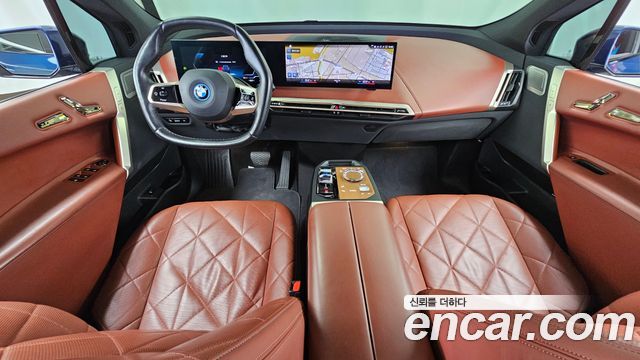 BMW iX — interior