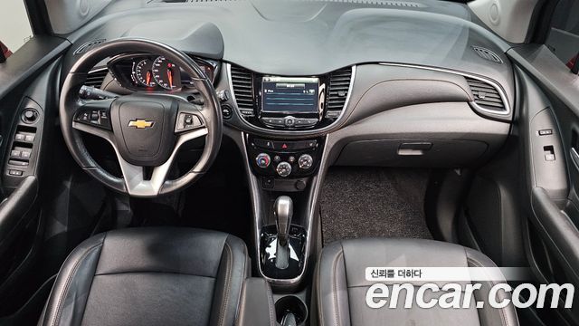 Chevrolet Korea Trax — interior