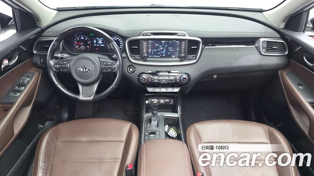 Kia Sorento — interior