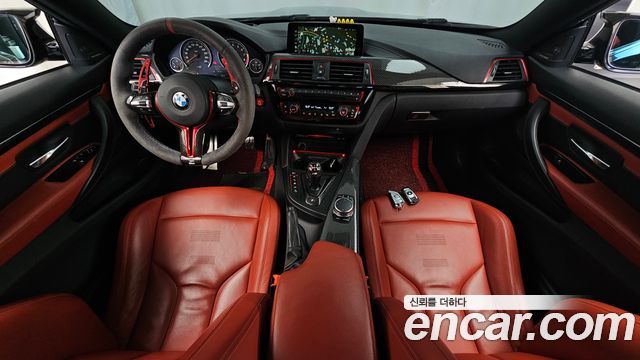 BMW M4 — interior