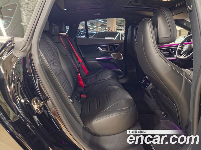 Mercedes-Benz EQE — interior