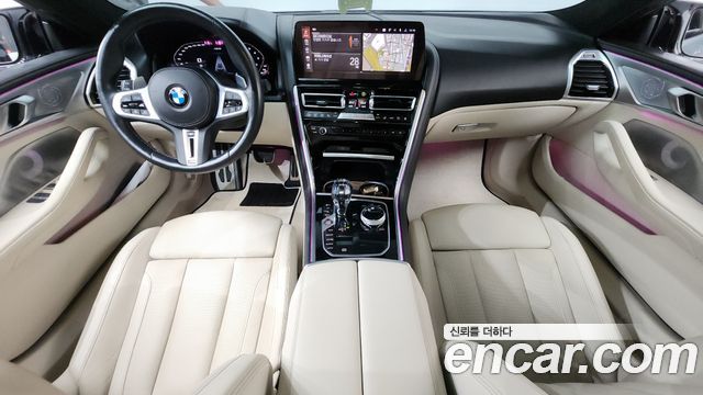 BMW 8 Series — interior