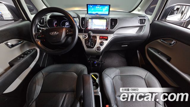 Kia Ray — interior