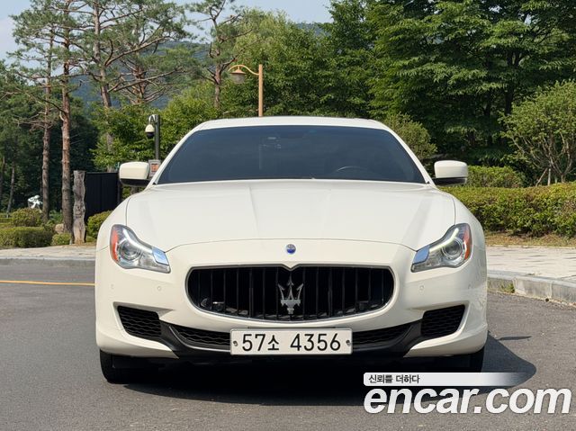 Maserati Quattroporte
