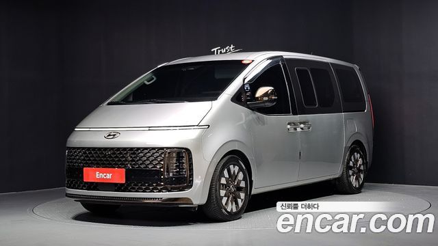 Hyundai Staria — exterior