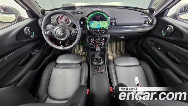 MINI Clubman — interior