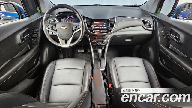 Chevrolet Korea Trax — interior