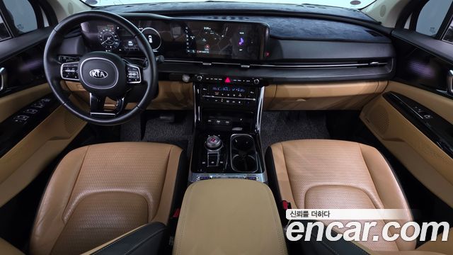Kia Carnival — interior