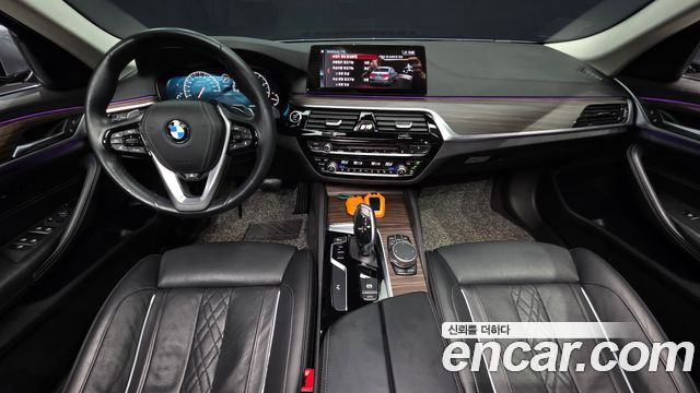 BMW 5 Series — interior