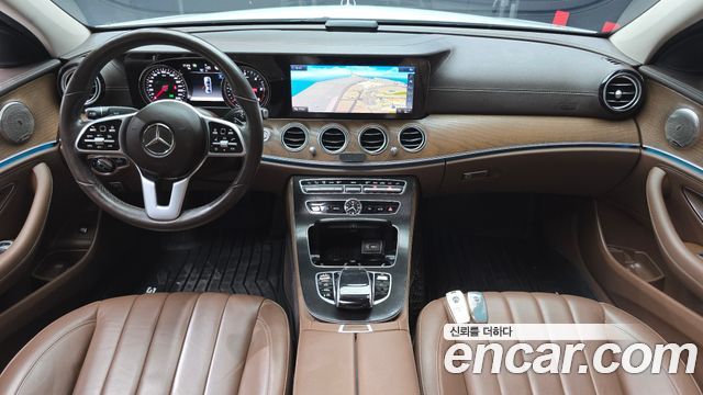 Mercedes-Benz E-Class — interior