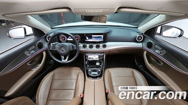 Mercedes-Benz E-Class — interior