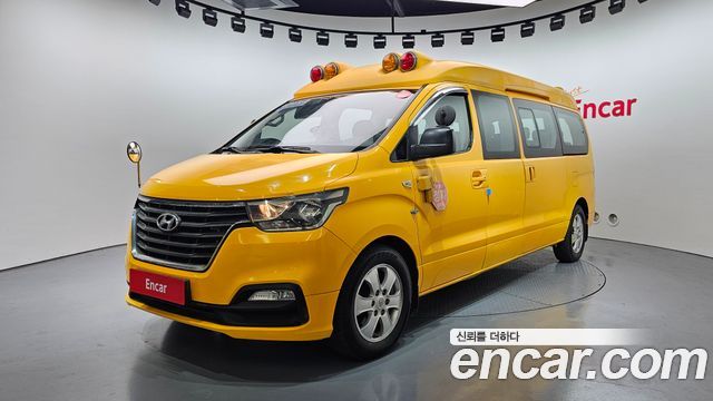 Hyundai Starex — exterior