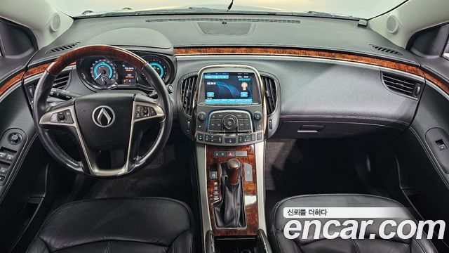 Chevrolet Korea Alpheon — interior