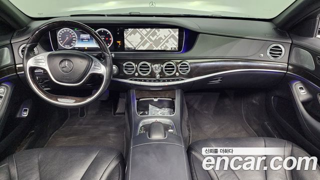 Mercedes-Benz S-Class — interior