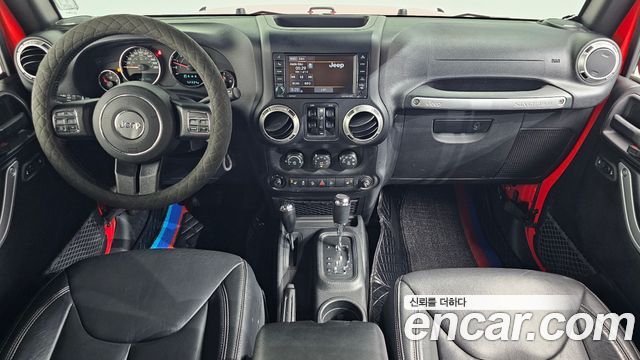 Jeep Wrangler — interior