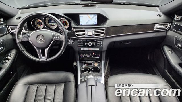 Mercedes-Benz E-Class — interior