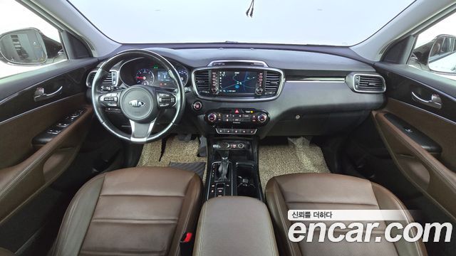 Kia Sorento — interior