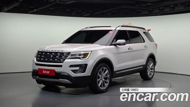 Ford Explorer — exterior