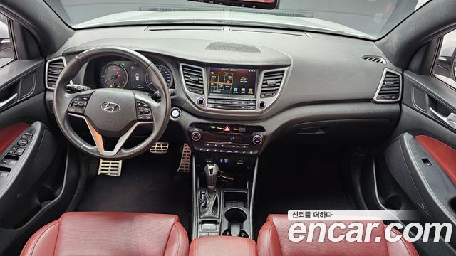 Hyundai Tucson — interior