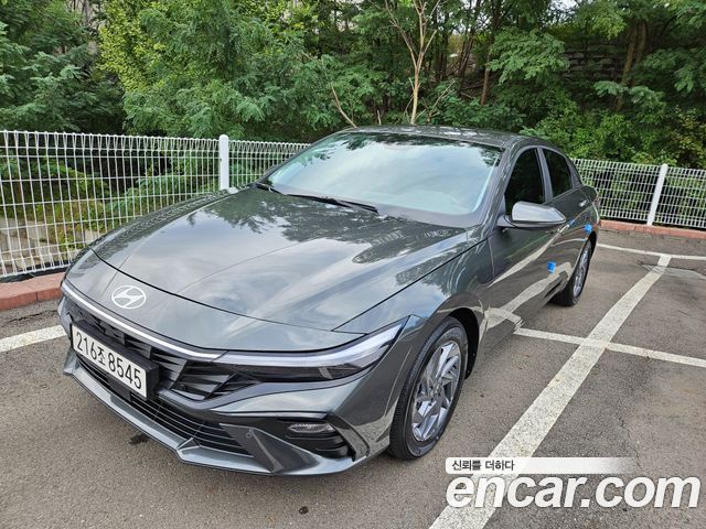 Hyundai Avante — exterior