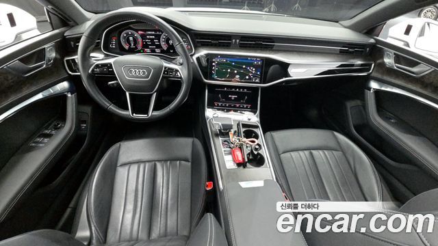Audi A7 — interior