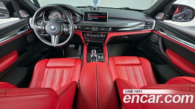 BMW X6 M — interior