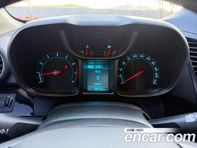Chevrolet Korea Orlando — interior