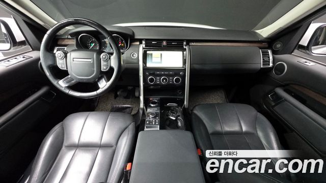 Land Rover Discovery — interior