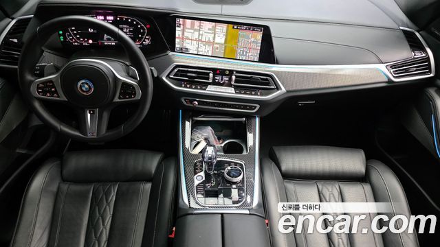 BMW X5 — interior