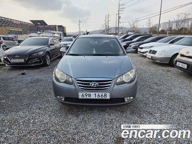 Hyundai Avante — exterior