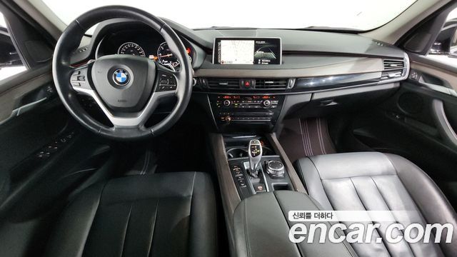 BMW X5 — interior