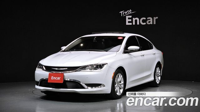 Chrysler 200 — exterior