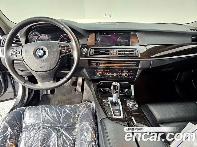 BMW 5 Series — interior
