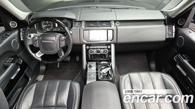 Land Rover Range Rover — interior