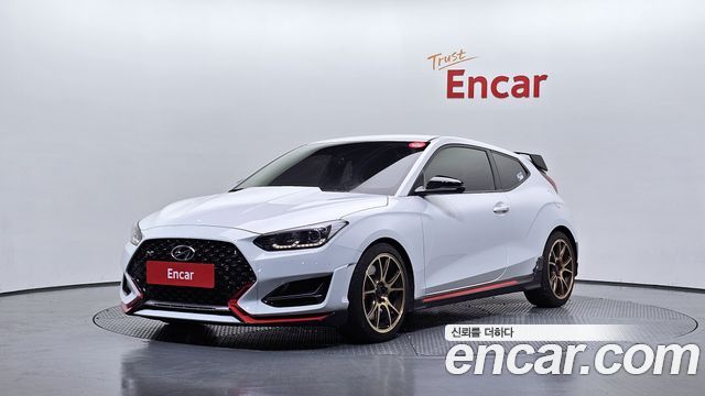 Hyundai Veloster — exterior